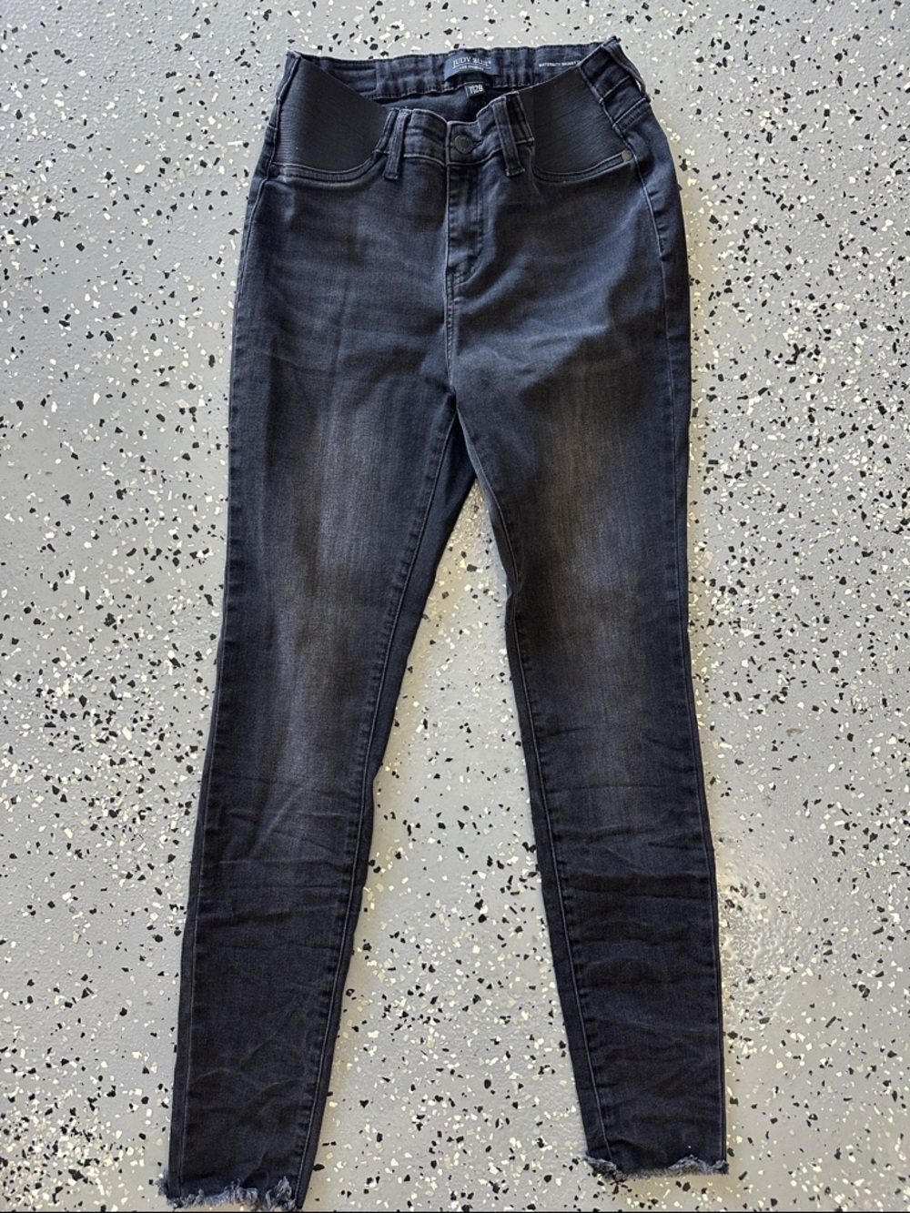 Judy blue Women’s Black maternity  Skinny fit Jeans